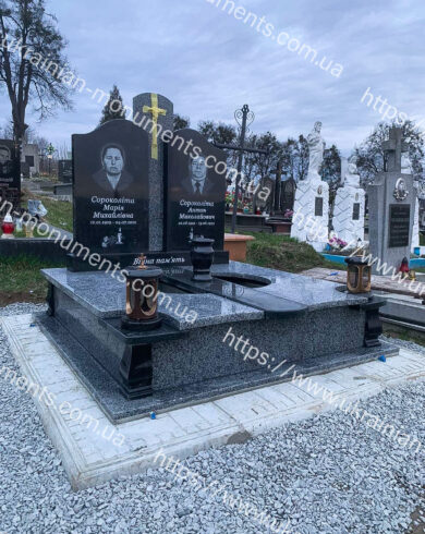 Подвійний пам’ятник з граніту №138