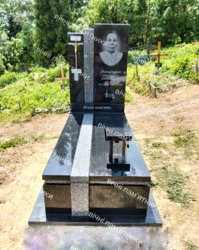 Пам’ятник Європейський з граніту №169