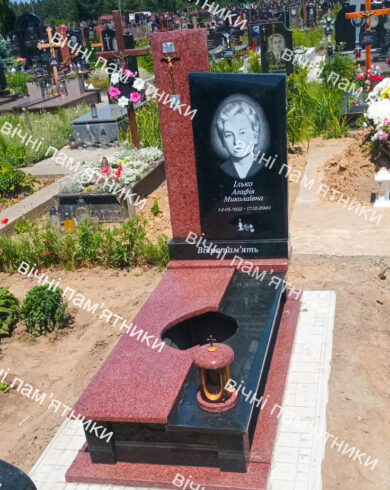 Одинарний пам’ятник з граніту №170