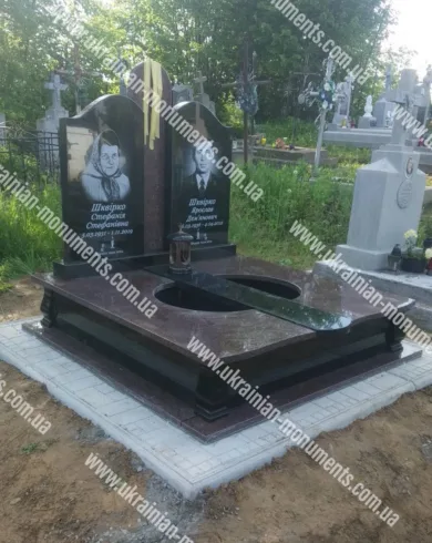 Подвійний пам’ятник з граніту №134