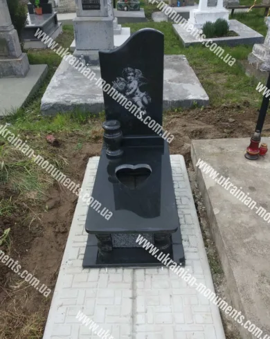 Дитячий пам’ятник з граніту №141