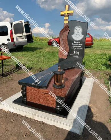 Одинарний пам’ятник з граніту Елітний №124