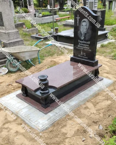 Одинарний пам’ятник з граніту №37