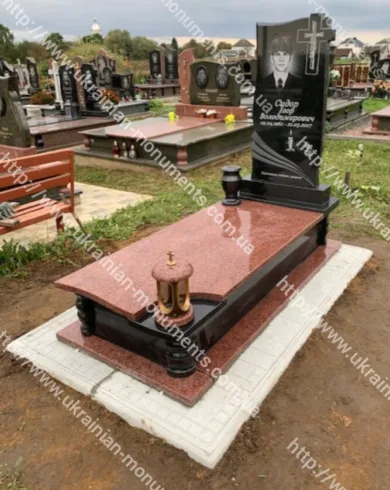 Одинарний пам’ятник з граніту №126