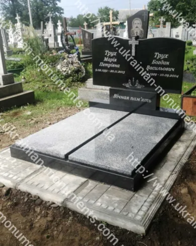 Подвійний пам’ятник з граніту №117