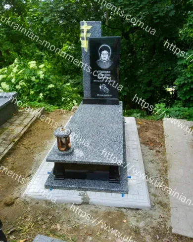 Одинарний пам’ятник з граніту №157