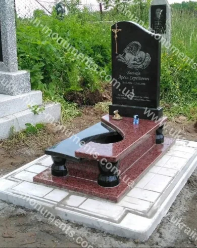 Дитячий пам’ятник з граніту №108