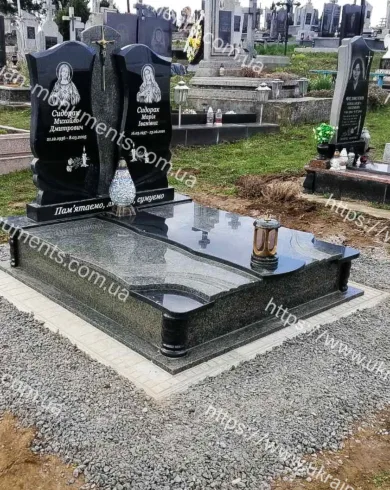 Подвійний пам’ятник з граніту №159