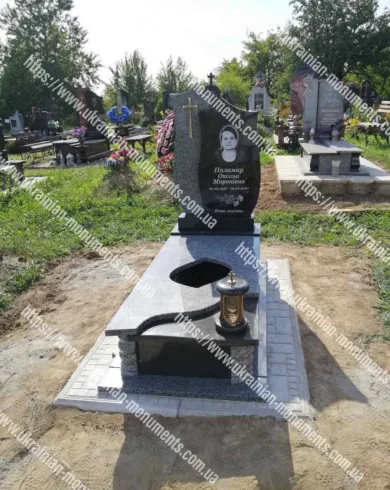 Одинарний пам’ятник з граніту №144