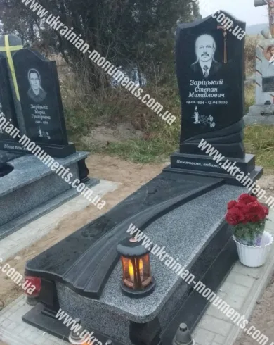 Одинарний пам’ятник з граніту №148